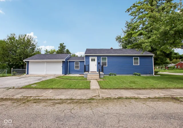 1st image of 6018 Ivanhoe St, Indianapolis, IN 46219 | MLS# 22120779