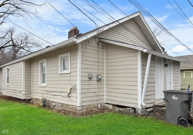 2nd image of 5210 Burgess Ave, Indianapolis, IN 46219 | MLS# 22120781
