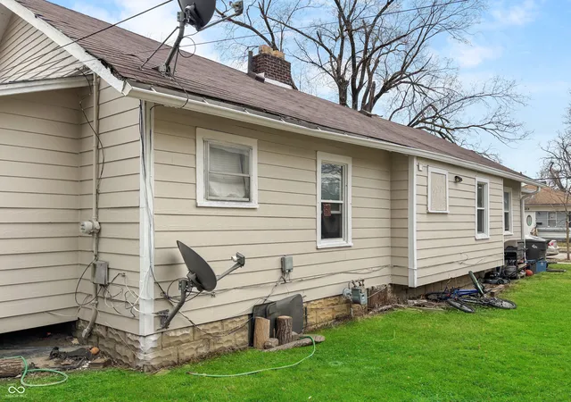 3rd image of 5210 Burgess Ave, Indianapolis, IN 46219 | MLS# 22120781