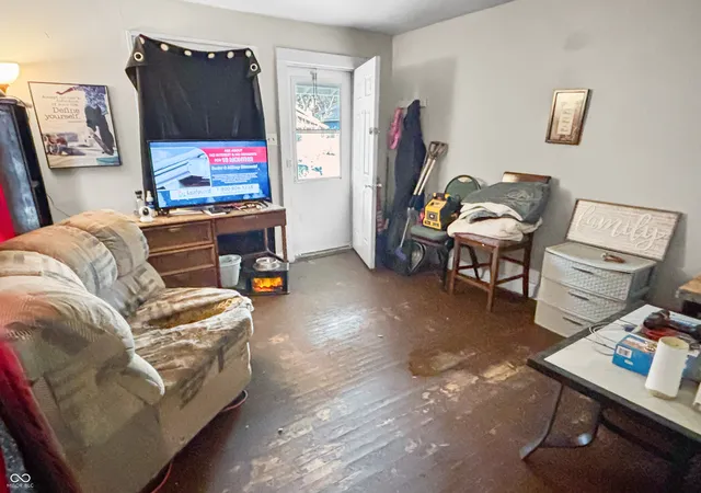 5th image of 5210 Burgess Ave, Indianapolis, IN 46219 | MLS# 22120781