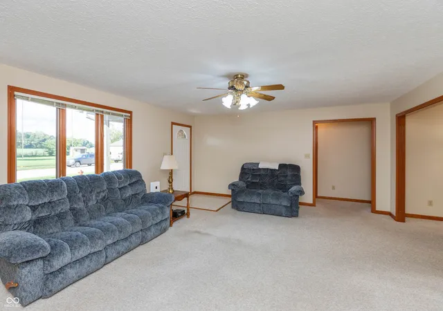 4th image of 1395 Renee Dr, Plainfield, IN 46168 | MLS# 22120785