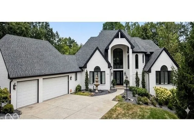 Photo 2 of Mansion for sale at 12162 Pearl Bay Ridge, Indianapolis, IN 46236 | MLS# 22120789 | Listing updated on 2026-10-27