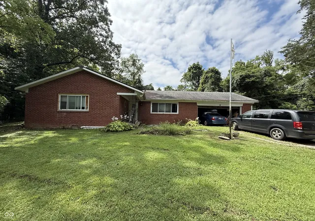 1st image of 5684 Paradise, Martinsville, IN 46151 | MLS# 22120796