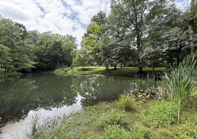 Photo 3 of Single family home for sale at 5684 Paradise, Martinsville, IN 46151 | MLS# 22120796 | Listing updated on 2026-08-19