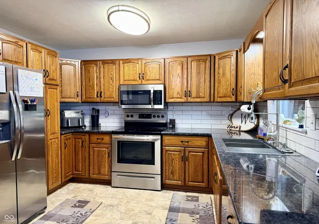 5th image of 109 N Grace Ave, Crawfordsville, IN 47933 | MLS# 22120805