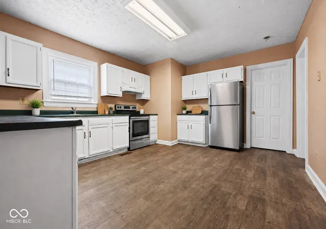 2nd image of 1443 W 29th St, Indianapolis, IN 46208 | MLS# 22120812