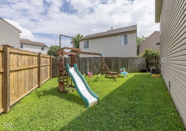 25th image of 732 Cembra Dr, Greenwood, IN 46143 | MLS# 22120813