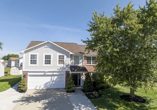 1st image of 9736 Piper Lake Dr, Indianapolis, IN 46239 | MLS# 22120825