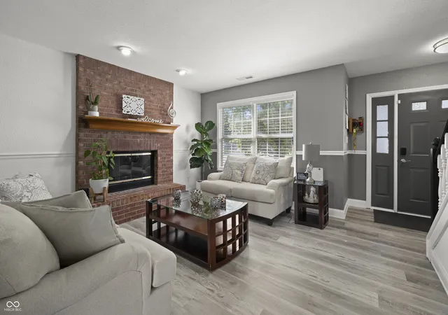 Photo 3 of Single family home for sale at 9736 Piper Lake Dr, Indianapolis, IN 46239 | MLS# 22120825 | Listing updated on 2026-10-26