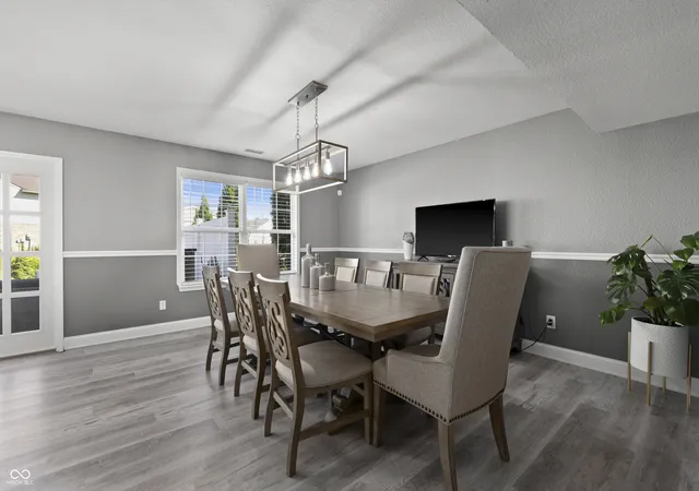 Photo 4 of Single family home for sale at 9736 Piper Lake Dr, Indianapolis, IN 46239 | MLS# 22120825 | Listing updated on 2026-10-26