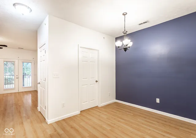 5th image of 1109 Reserve Wy, Indianapolis, IN 46220 | MLS# 22120828