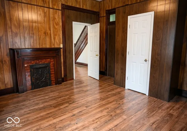 Photo 4 of Single family home for sale at 417 E 4Th St, Seymour, IN 47274 | MLS# 22120836 | Listing updated on 2026-10-20