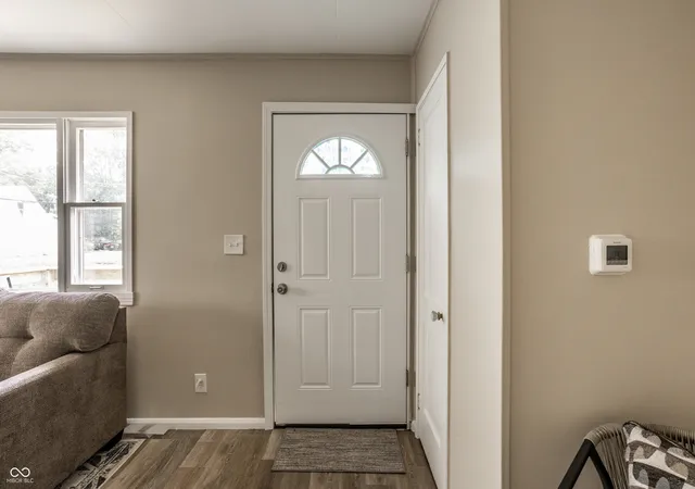 Photo 3 of Sale Pending at 511 Tinsley Ave, Crawfordsville, IN 47933 | MLS# 22120838 | Listing updated on 2026-09-27