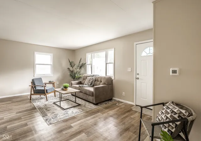 Photo 4 of Sale Pending at 511 Tinsley Ave, Crawfordsville, IN 47933 | MLS# 22120838 | Listing updated on 2026-09-27