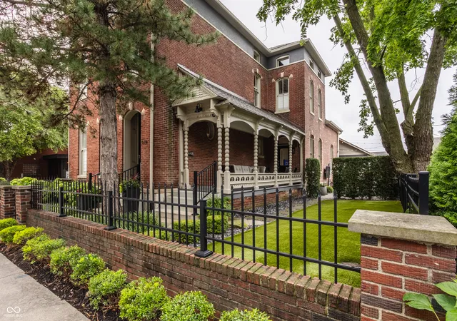 2nd image of 619 E New York St, Indianapolis, IN 46202 | MLS# 22120845