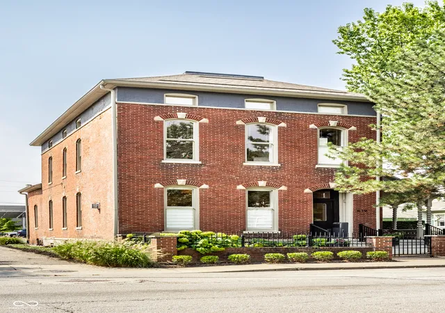 3rd image of 619 E New York St, Indianapolis, IN 46202 | MLS# 22120845