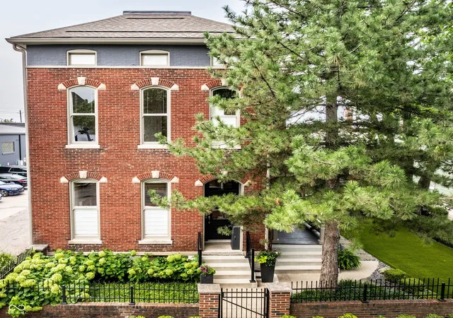 4th image of 619 E New York St, Indianapolis, IN 46202 | MLS# 22120845