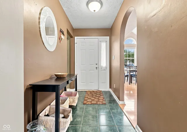 3rd image of 6525 El Paso Dr, Indianapolis, IN 46214 | MLS# 22120848