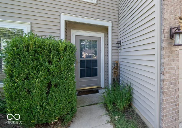 4th image of 2122 Bridlewood Dr, Franklin, IN 46131 | MLS# 22120849