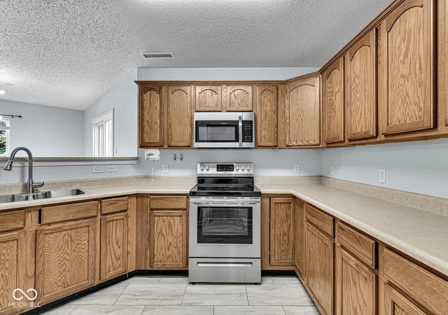 Photo 2 of Single family home for sale at 12601 Loyalty Dr, Fishers, IN 46037 | MLS# 22120856 | Listing updated on 2026-09-25