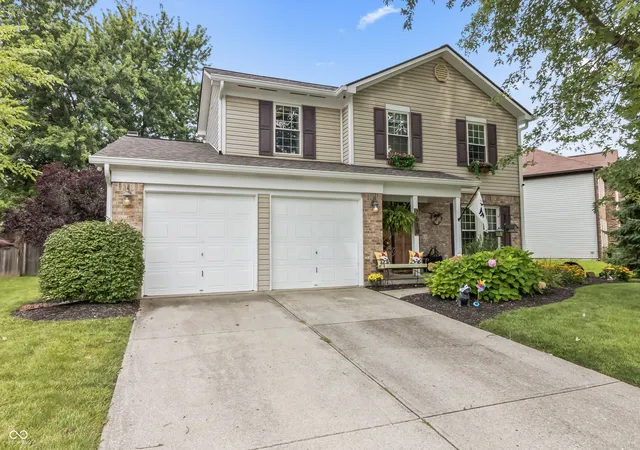 2nd image of 7610 Pennycroft Dr, Indianapolis, IN 46236 | MLS# 22120866