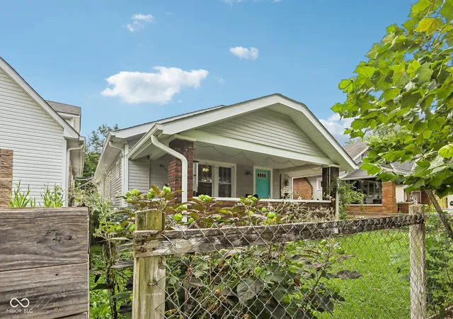 Photo 3 of Single family home for sale at 433 N Centennial St, Indianapolis, IN 46222 | MLS# 22120878 | Listing updated on 2026-08-25