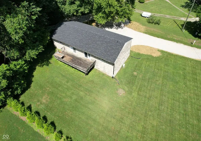2nd image of 7921 N Fox Hollow Rd, Bloomington, IN 47408 | MLS# 22120879