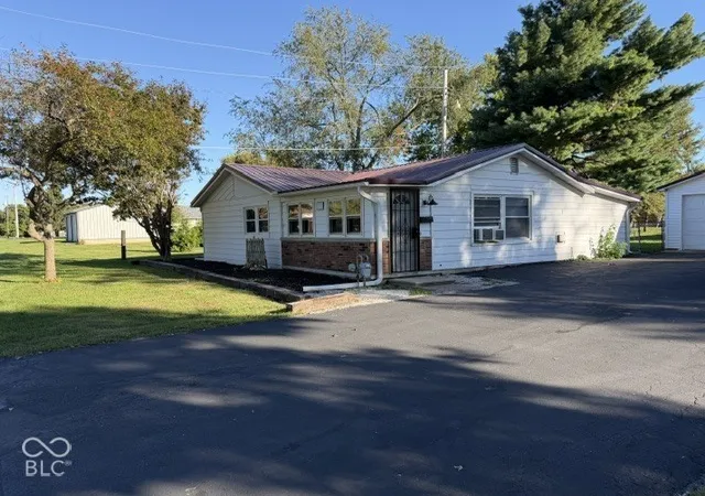 Photo 1 of Single family home for sale at 336 E Wilkison, Montezuma, IN 47862 | MLS# 22120884 | Listing updated on 2026-10-07