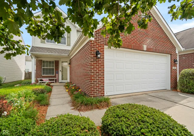 Photo 1 of Sale Pending at 5463 Drum Rd, Indianapolis, IN 46216 | MLS# 22120888 | Listing updated on 2026-09-21