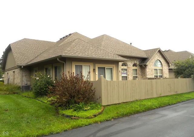 1st image of 1618 Briarstone Wy, Indianapolis, IN 46227 | MLS# 22120893