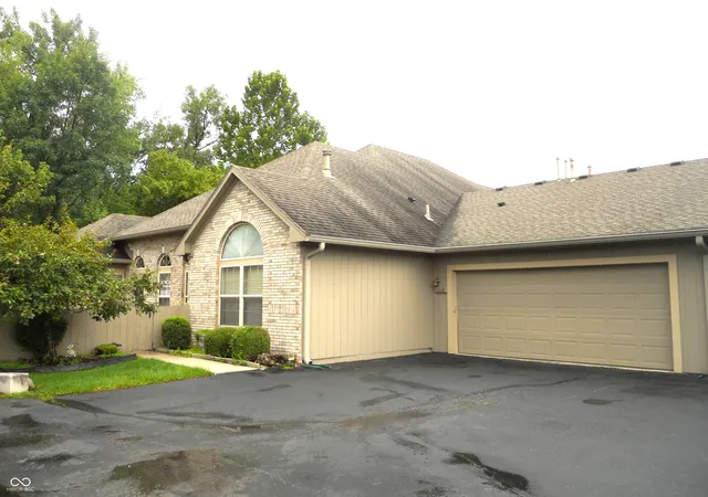 2nd image of 1618 Briarstone Wy, Indianapolis, IN 46227 | MLS# 22120893