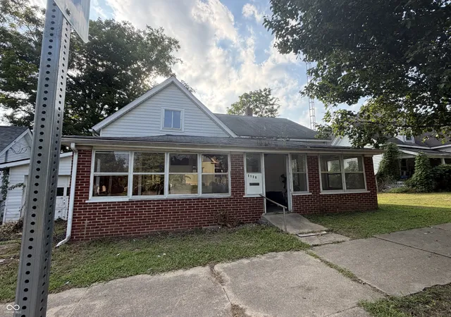 Photo 2 of Sale Pending at 2129 H St, Bedford, IN 47421 | MLS# 22120894 | Listing updated on 2026-10-02