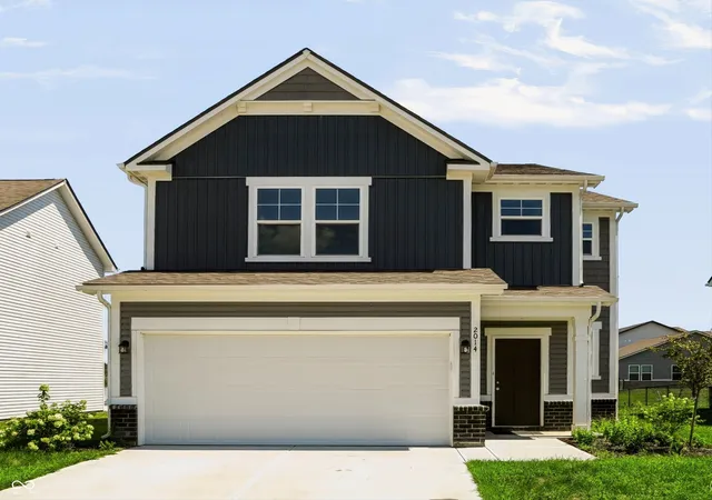 1st image of 2014 Oak Leaf Wy, Shelbyville, IN 46176 | MLS# 22120901