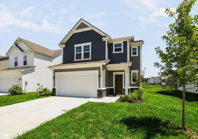 3rd image of 2014 Oak Leaf Wy, Shelbyville, IN 46176 | MLS# 22120901