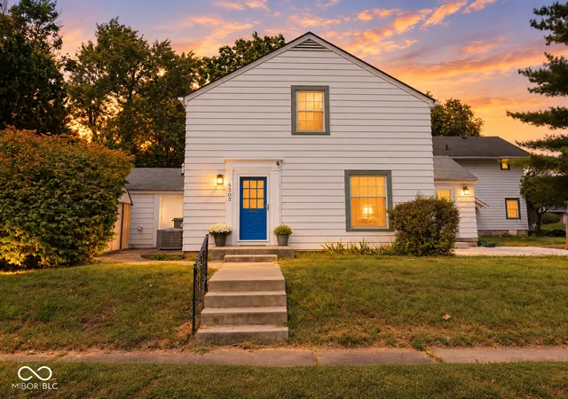 Photo 1 of Sale Pending at 6302 N Park Ave, Indianapolis, IN 46220 | MLS# 22120902 | Listing updated on 2026-09-22
