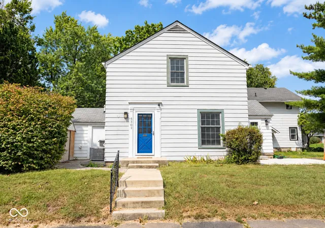 Photo 2 of Sale Pending at 6302 N Park Ave, Indianapolis, IN 46220 | MLS# 22120902 | Listing updated on 2026-09-22