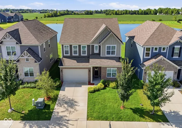 3rd image of 4781 W Safford Dr, New Palestine, IN 46163 | MLS# 22120909