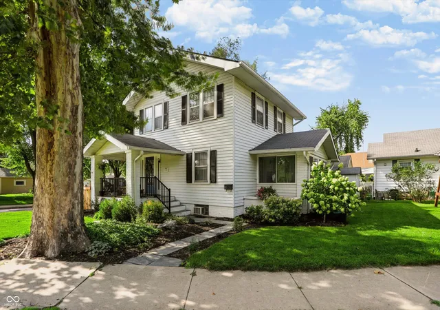 31st image of 102 E Pleasant Run Parkway North Dr, Indianapolis, IN 46225 | MLS# 22120934