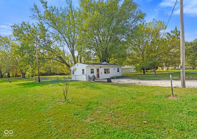 1st image of 4987 Aqua Isle Rd, Nashville, IN 47448 | MLS# 22120946