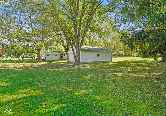 2nd image of 4987 Aqua Isle Rd, Nashville, IN 47448 | MLS# 22120946