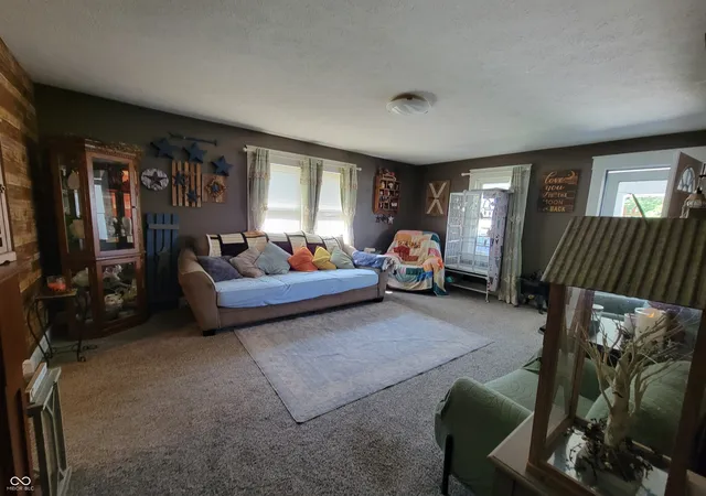 Photo 3 of Single family home for sale at 720 Euclid Ave, Seymour, IN 47274 | MLS# 22120950 | Listing updated on 2026-08-25