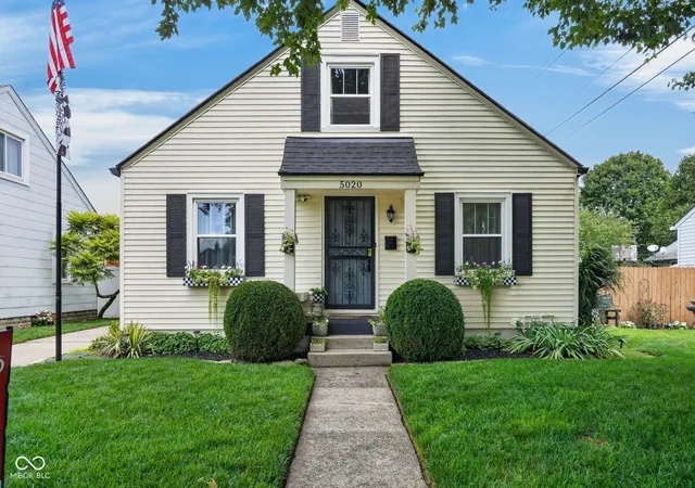 Photo 2 of Sale Pending at 5020 Ford St, Speedway, IN 46224 | MLS# 22120953 | Listing updated on 2026-09-01