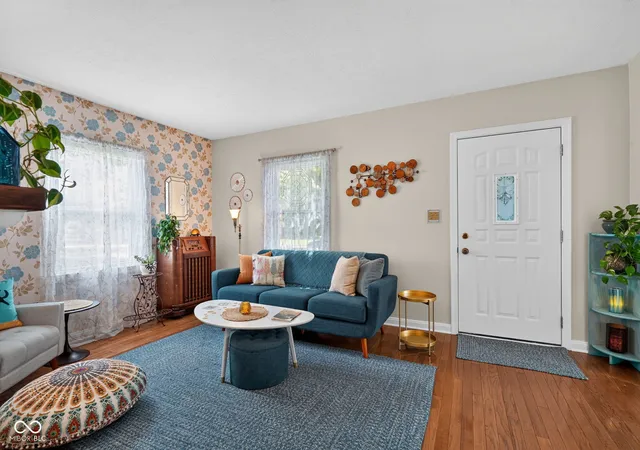 Photo 3 of Sale Pending at 5020 Ford St, Speedway, IN 46224 | MLS# 22120953 | Listing updated on 2026-09-01