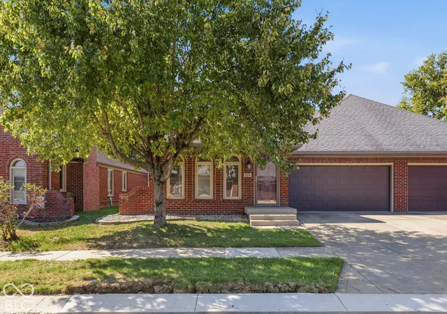 Photo 1 of Condo for sale at 224 Andrews Blvd, Plainfield, IN 46168 | MLS# 22120954 | Listing updated on 2026-10-08