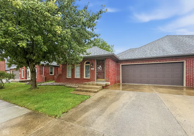 2nd image of 224 Andrews Blvd, Plainfield, IN 46168 | MLS# 22120954