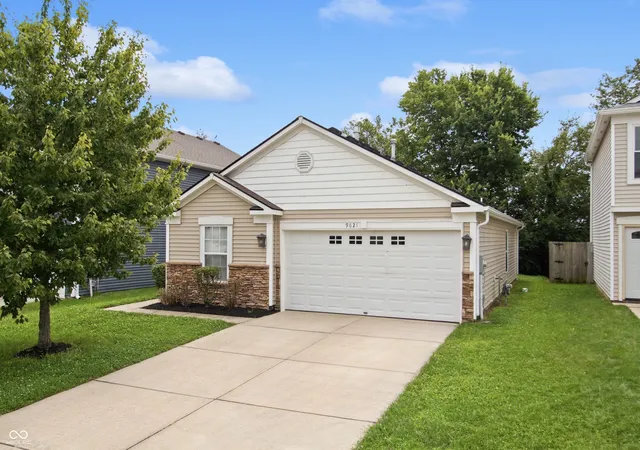 Photo 1 of Sale Pending at 9621 W Stargazer, Pendleton, IN 46064 | MLS# 22120956 | Listing updated on 2026-08-31