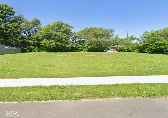 1st image of 2950 Macpherson Ave, Indianapolis, IN 46205 | MLS# 22120966