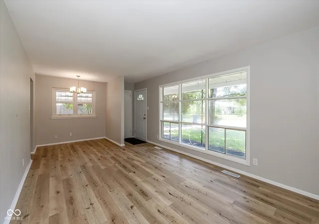 3rd image of 7402 E 52Nd St, Indianapolis, IN 46226 | MLS# 22120969