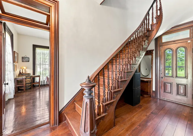 Photo 4 of Single family home for sale at 6443 S Jonesville Rd, Columbus, IN 47201 | MLS# 22120975 | Listing updated on 2026-10-07