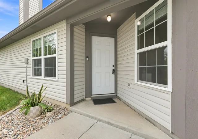3rd image of 8510 Coralberry Ln, Indianapolis, IN 46239 | MLS# 22120979